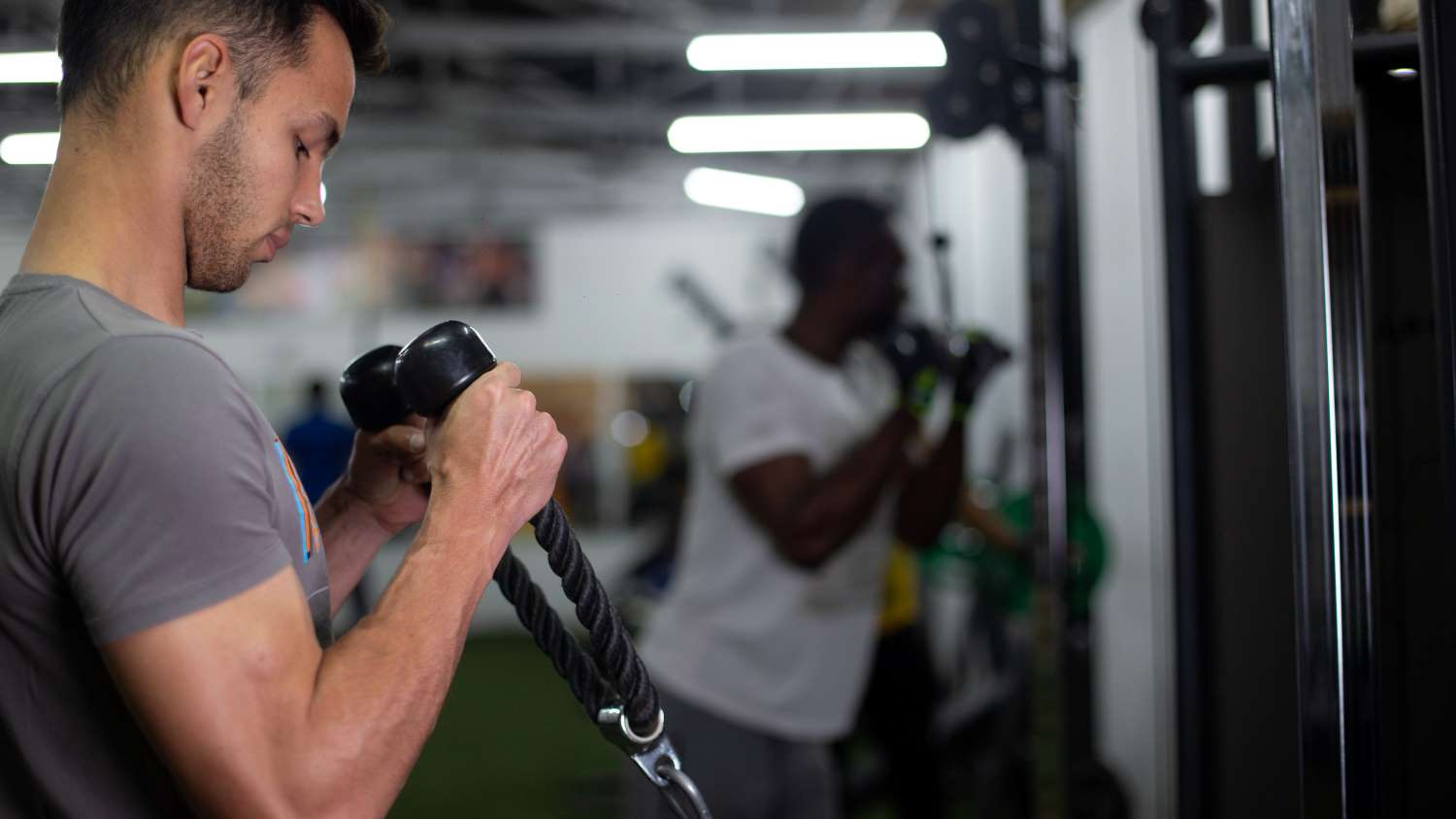 Fotografía de personas entrenando